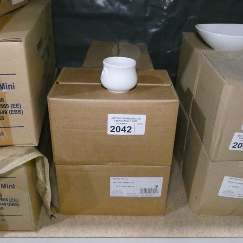 Lot 2042      