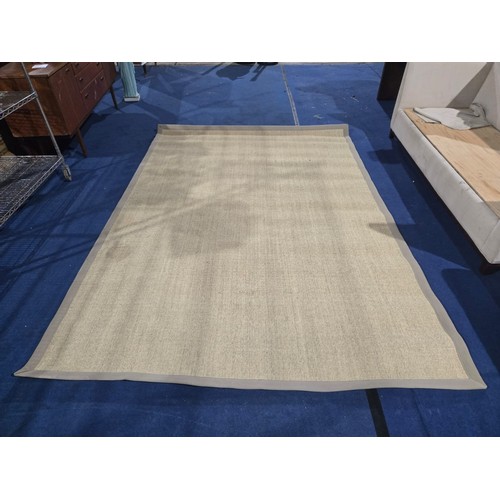 Lot 1008      