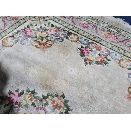 1011 - 1 x Decorative beige rug approx 367cm x 273cm