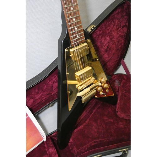 2 - 1 x Gibson Custom Lenny Kravitz '67 Flying V Electric Guitar 2003/04 - SN: LK097 - No 97/125  This g... 