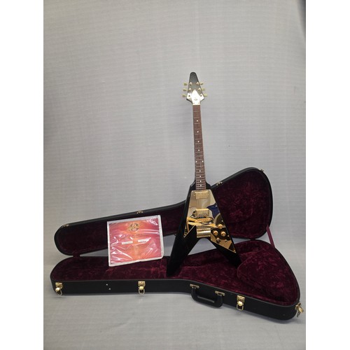 2 - 1 x Gibson Custom Lenny Kravitz '67 Flying V Electric Guitar 2003/04 - SN: LK097 - No 97/125  This g... 