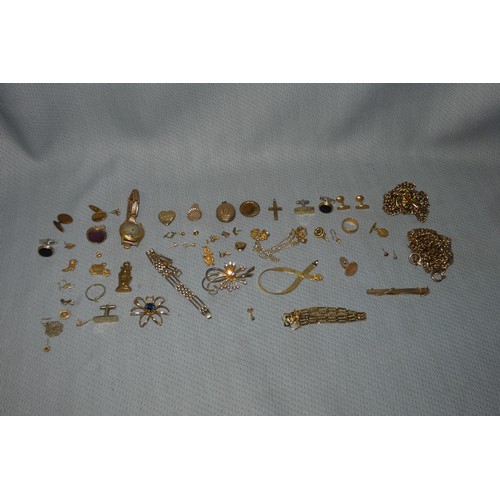 4215 - A collection of miscellaneous yellow metal costume jewellery and trinkets