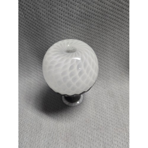 4215A - 1 x Vintage Murano perfume bottle with white opalescent glass and stopper