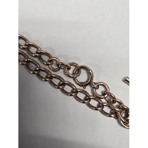 4210 - A 9 carat yellow gold Albert T bar chain and agate fob pendant, approximately 38cms long, weight app... 