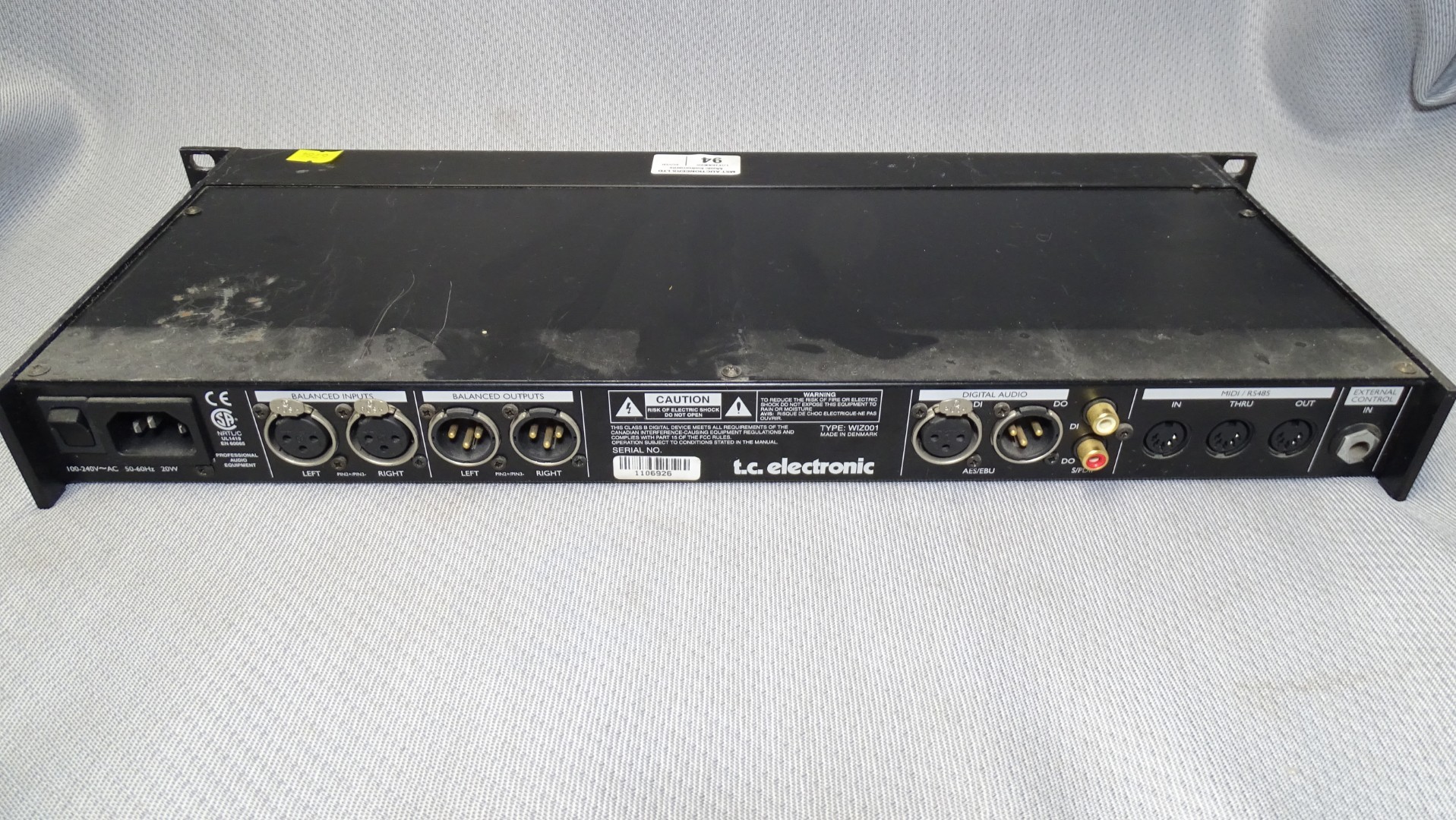 1 x TC Electronic M2000 Studio Effects Processor rackmount audio blade