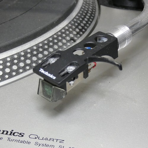 1 x Technics Quartz direct drive variable speed turntable, industry ...