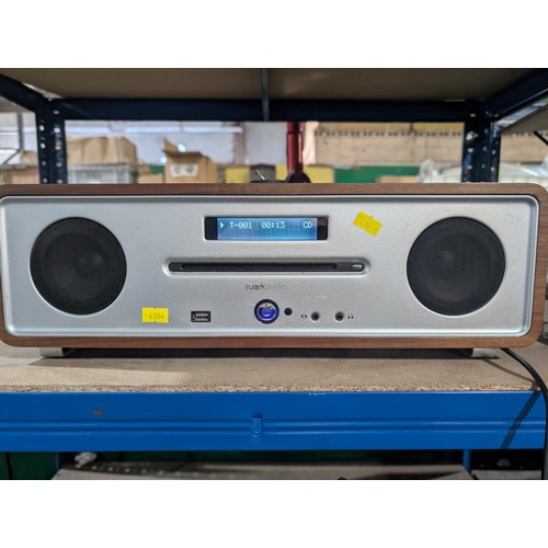 1 x Ruark Audio R4i intergrated music system with CD player, DAB/DAB+ ...