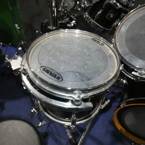 1 - A Gretsch Renown Maple Drum Kit with Evans drum skins to include 1 x 10