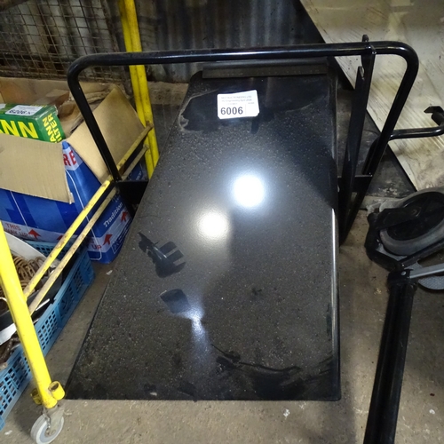 Lot 6006      
