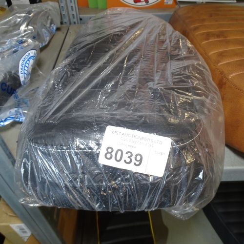 Lot 8039      