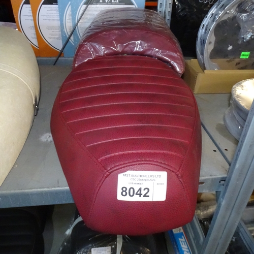 Lot 8042      