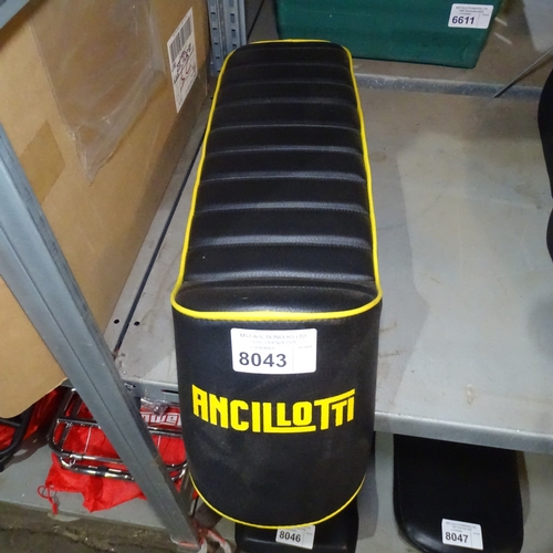 Lot 8043      