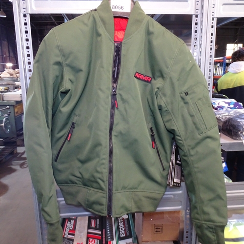 Lot 8056      