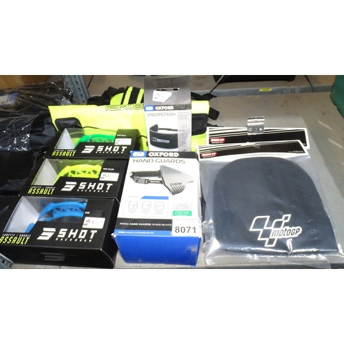 8071 - A quantity of various items to include Moto GP Hats, Goggles and a pair of hand guards etc - Content... 
