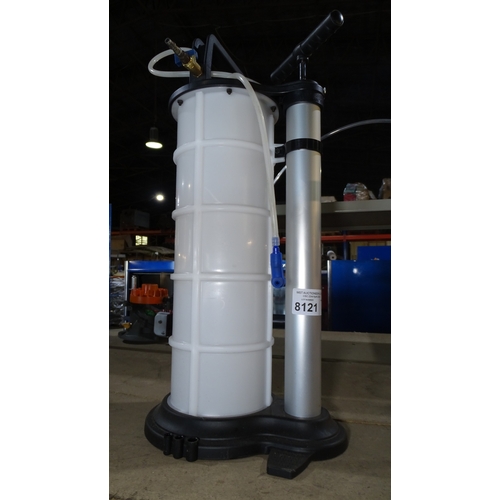 1 x Oil / Fluid extraction pump