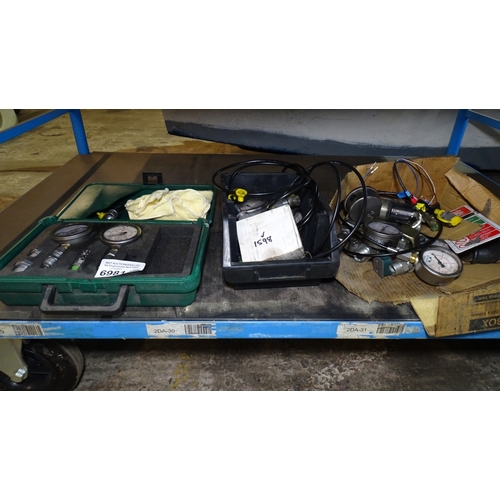 A quantity of various pressure gauges and a pressure gauge kit ...