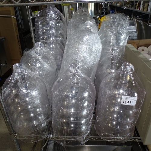 1141 - A large quantity of transparent plastic closhes.Approx 20/21cm wide, internal H 13cm, Overall H 20cm... 