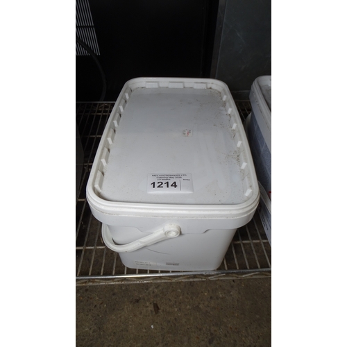 Lot 1214      