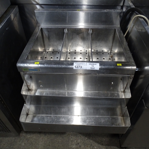 1273 - A BNC bartender glass washing sink / ice chest