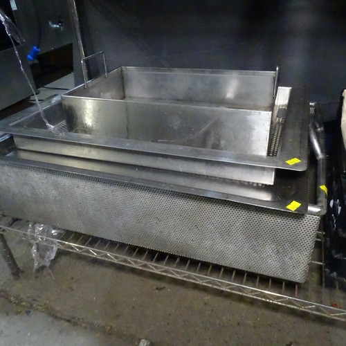 1142 - A quantity of various catering related items including till rolls, plastic bags, stainless steel fil... 