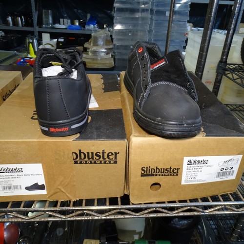 1244 - 6 pairs of slipbuster catering steel toecap shoes in various sizes, EU 37-39-42-&43