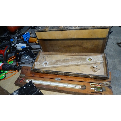 Lot 2045      