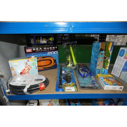 Lot 2002      