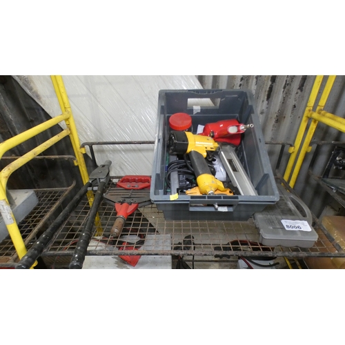 Lot 8006      