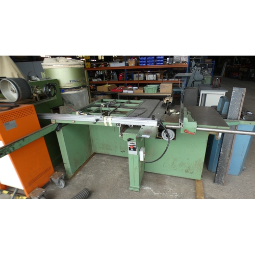 Lot 8047      