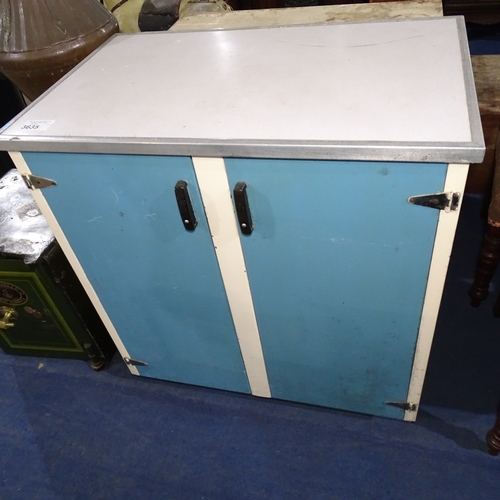 Lot 4051      