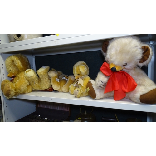 Lot 5037      