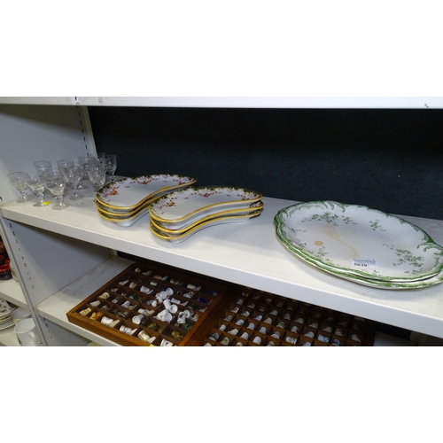 5039 - The set of six Half Moon dishes, two oval meat plates and a collection of small stem glasses