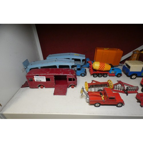 5016 - A quantity of miscellaneous vintage Dinky toys and others including; vehicles and farm animals etc (... 