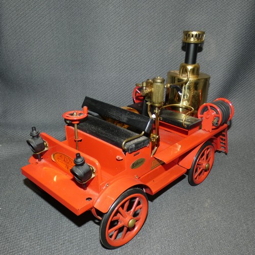 5059 - A Wilesco D305 live steam powered model fire engine with box