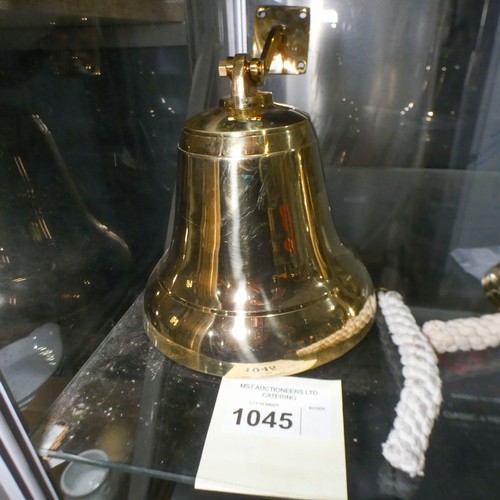 Lot 1045      