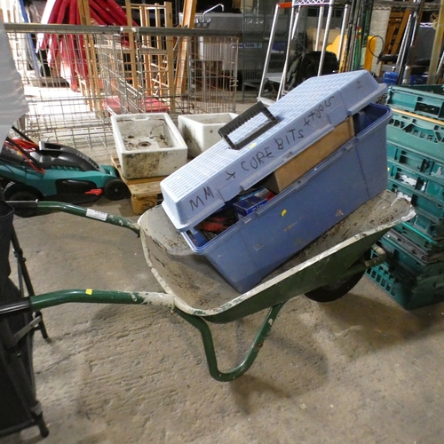 Lot 2032      