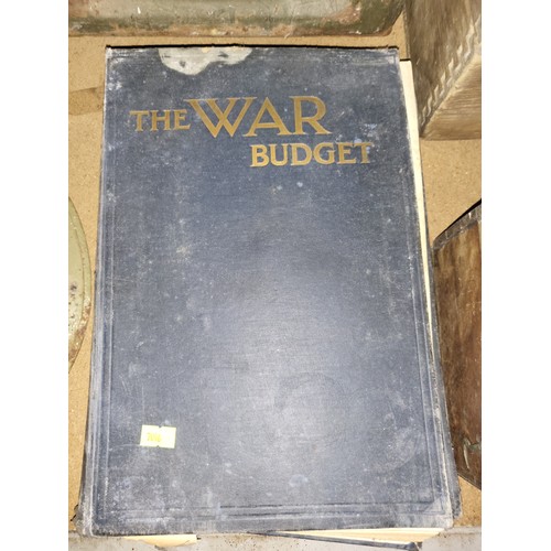 A mixed lot of Military artefacts, to include an embroidered banner, a ...