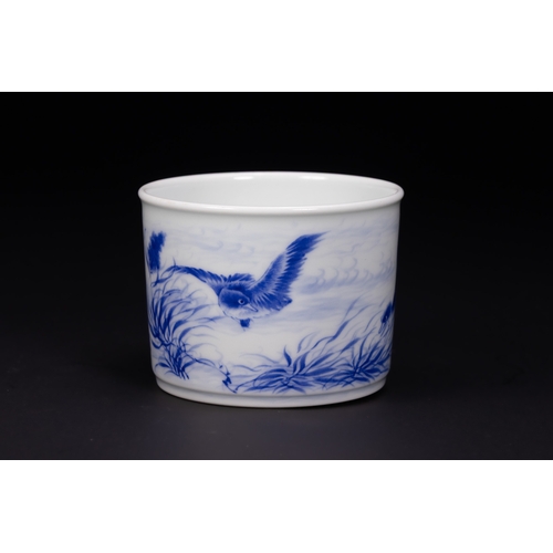 305 - A CHINESE BLUE AND WHITE PORCELAIN WASHER, WANG BU MARK. - A cylindrical porcelain brush pot of bito... 