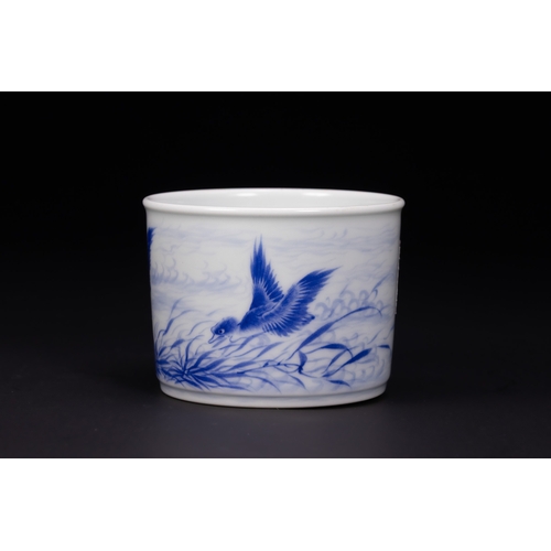 305 - A CHINESE BLUE AND WHITE PORCELAIN WASHER, WANG BU MARK. - A cylindrical porcelain brush pot of bito... 