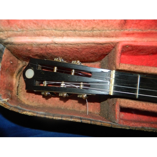 77 - Cased 'Zither Banjo' c1910/20s