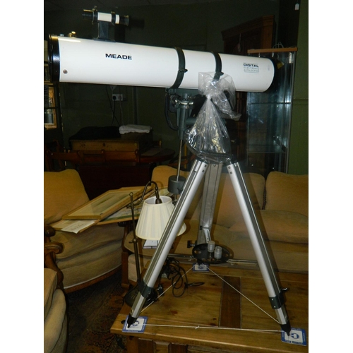 155 - Meade telescope, model No 4504