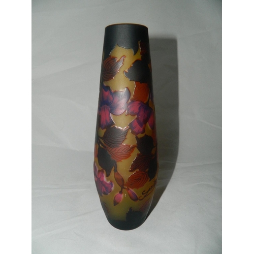 31 - 2 Galle glass style vases