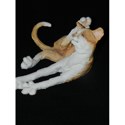 46 - 'A Breed apart' ginger cat figure (02690)