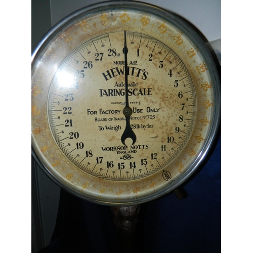 43 - Hewitts automatic Taring scale by Workopp(Salter)