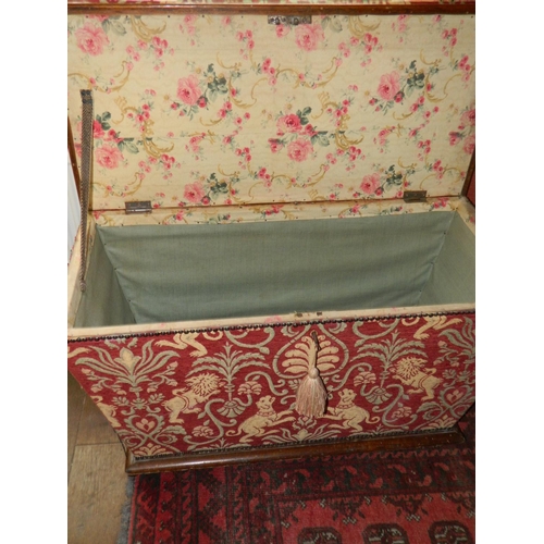 49 - Edwardian quality ottoman