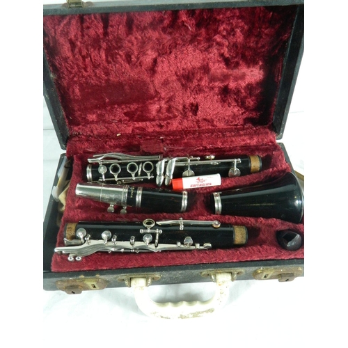 43 - Boosey & Hawkes B-flat clarinet