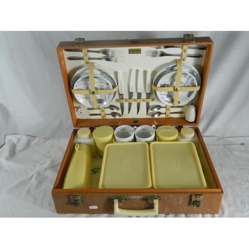 598 - Vintage picnic set by Brexton