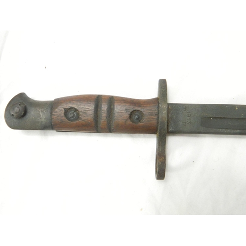 112 - USA M1917 sword bayonet having fullered blade with ricasso stamped US 1913 7 17 (July 1917) and wood... 