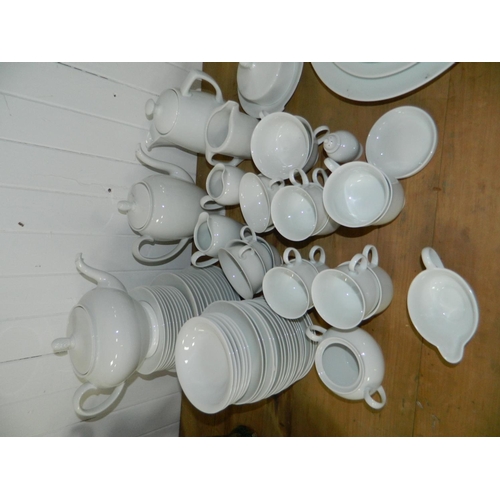 17 - Rosenthal 'Classic Rose' comprehensive (approx 101 piece approx) dinner service