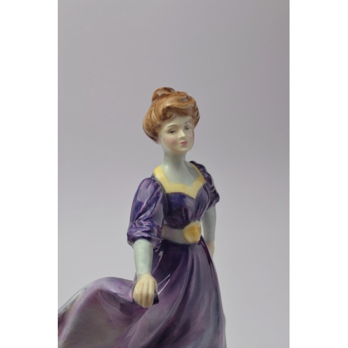 1019 - Royal Doulton 'Jacqueline' HN2333 year 1982 figurine approx 20cm high. 
Condition: In good order, no... 